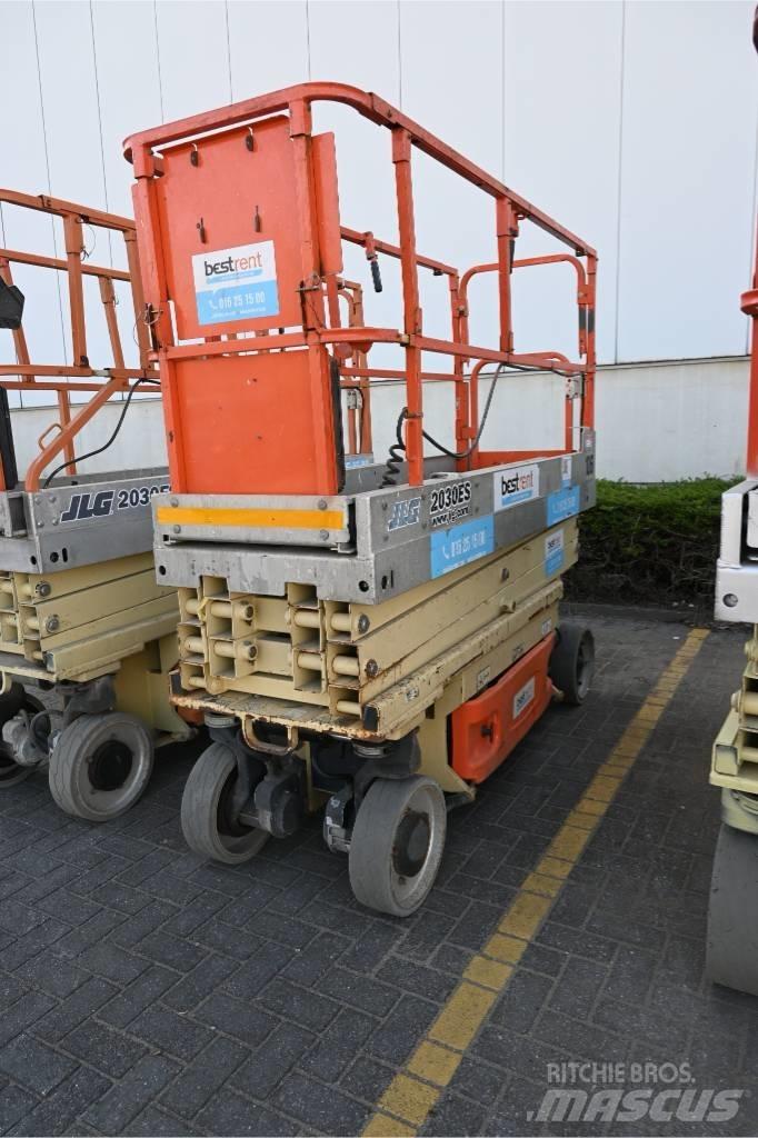 JLG 2030 ES Käärtõstukid