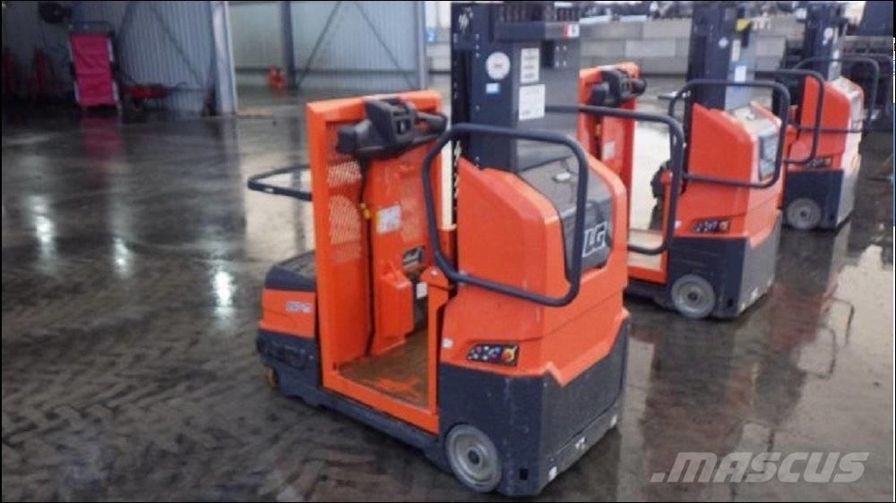 JLG DSP-M Kõrged komplekteerimistõstukid