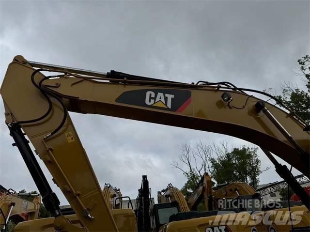 CAT 320 D Roomikekskavaatorid