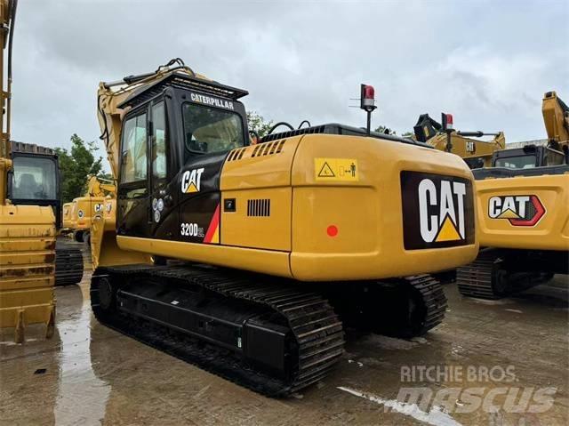 CAT 320 D Roomikekskavaatorid