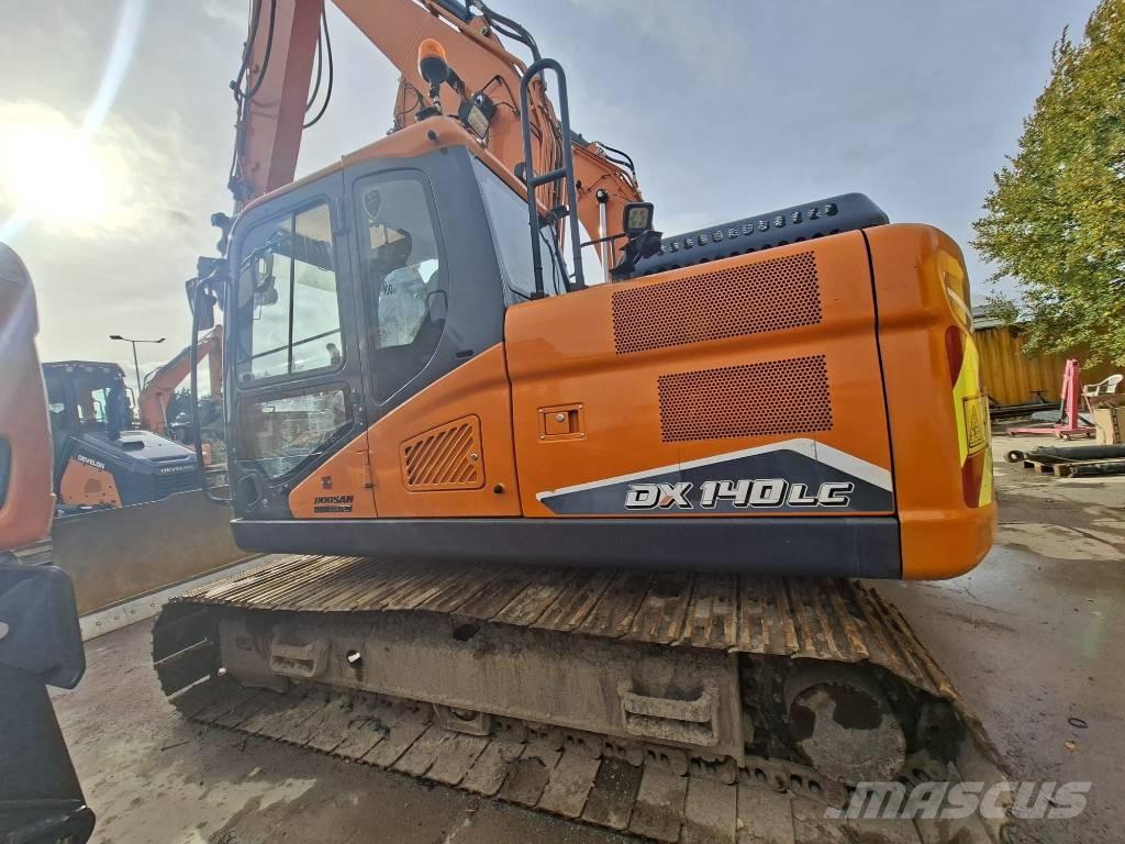Doosan DX 140 LC Roomikekskavaatorid