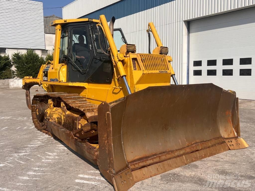 Komatsu D 65 EX-12 Buldooserid
