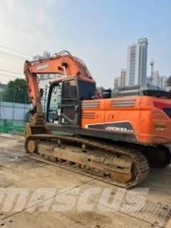 Doosan DX 300 LC-5 Roomikekskavaatorid