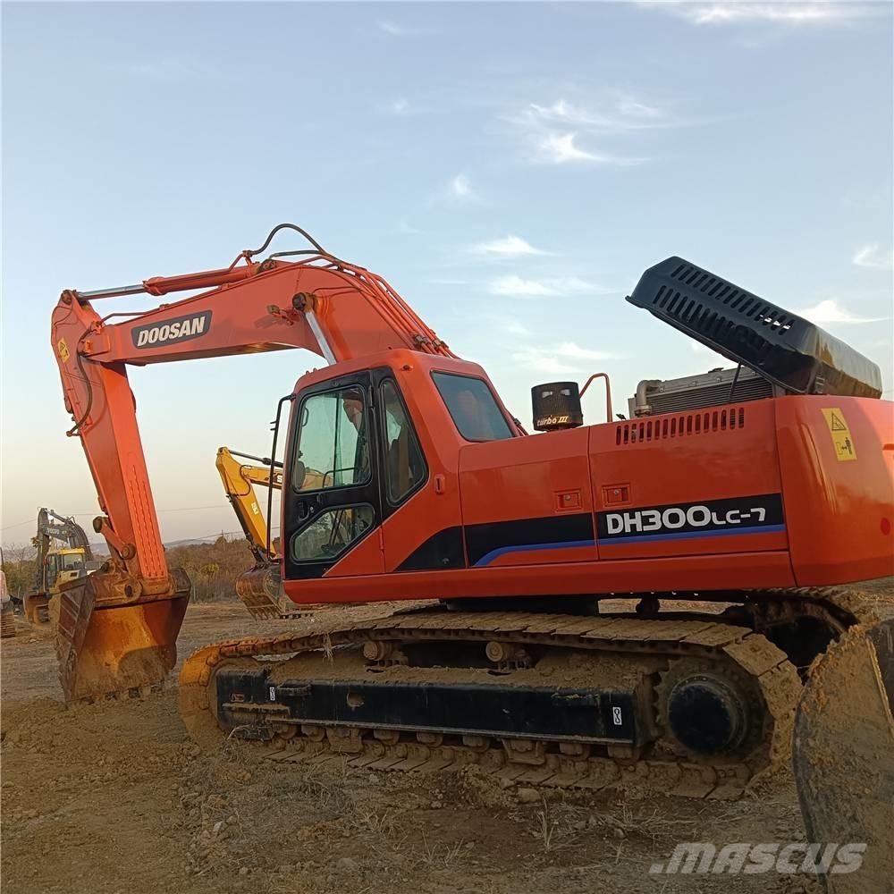 Doosan DH300LC-7 Roomikekskavaatorid