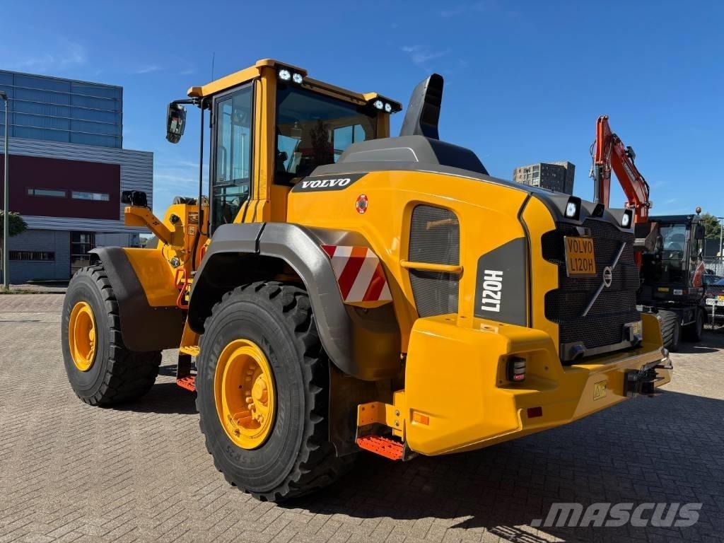 Volvo L 120 H Rataslaadurid