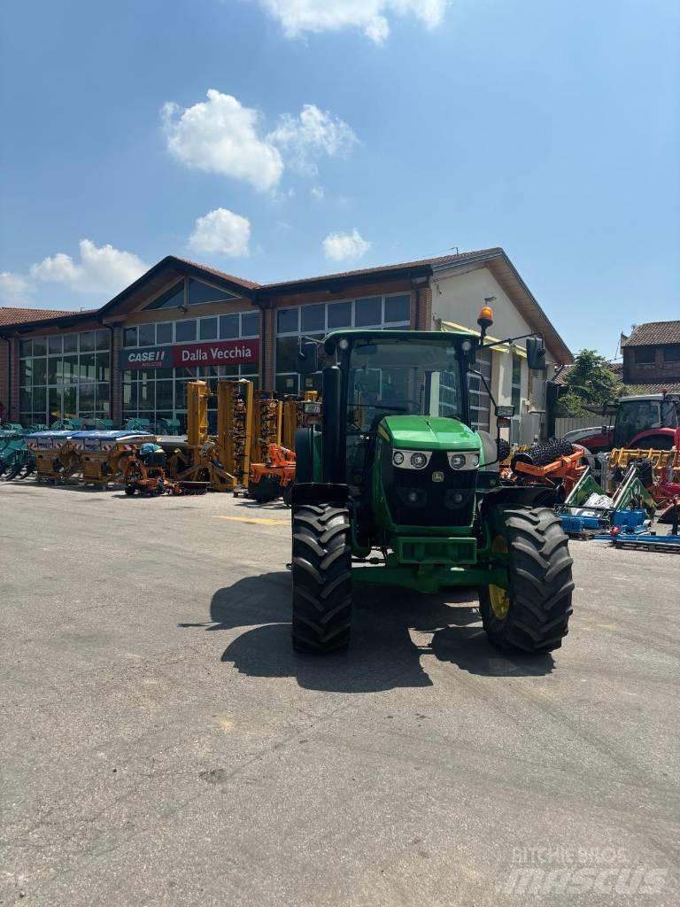John Deere 6100 MC Traktorid