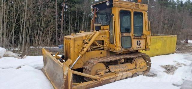 CAT D4E Buldooserid