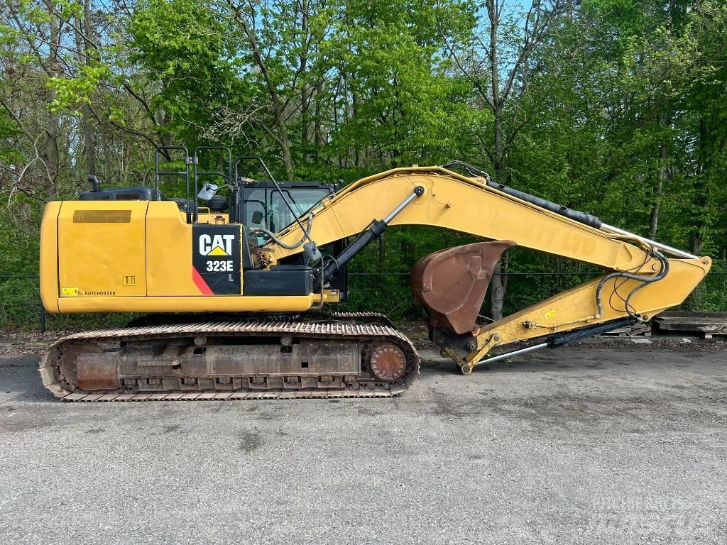 CAT 323 E Roomikekskavaatorid