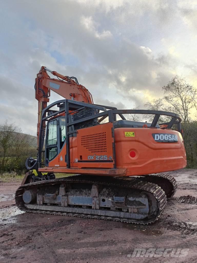 Doosan DX225 Harvesterid