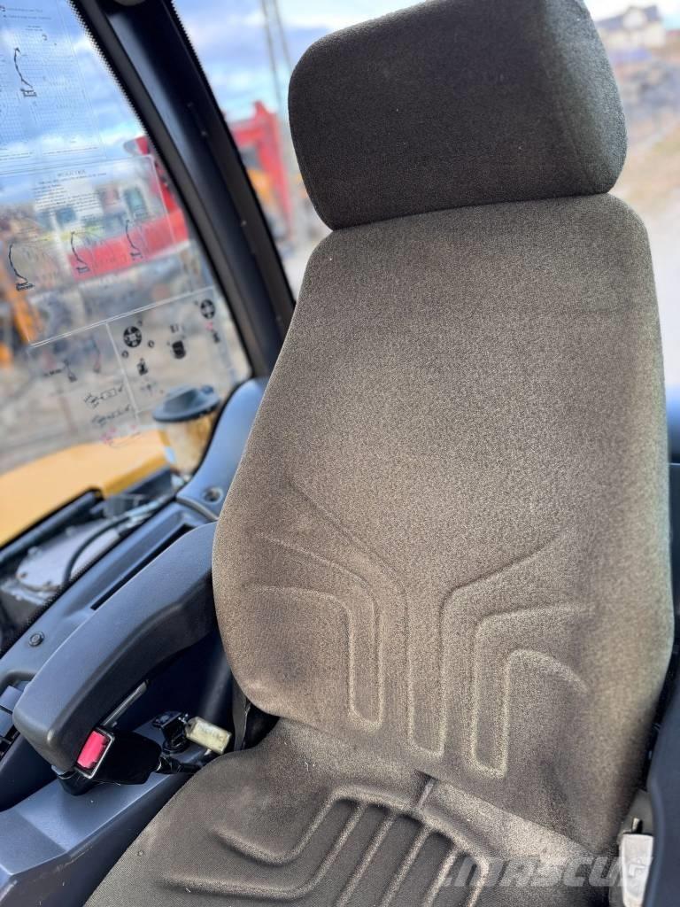 Mecalac 8 MCR Väikeekskavaatorid 7t-12t