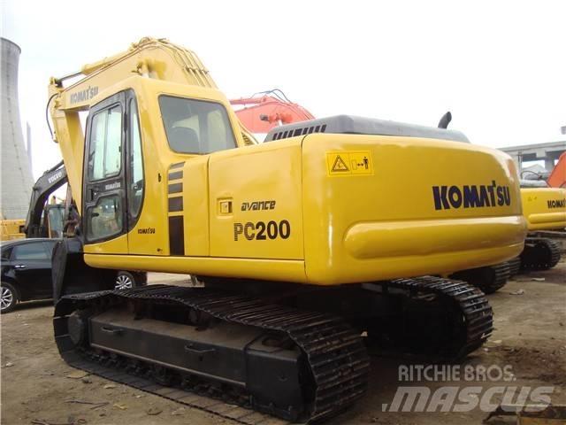 Komatsu PC 200-6 Roomikekskavaatorid