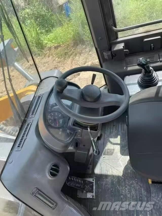SDLG LG 956 L Rataslaadurid
