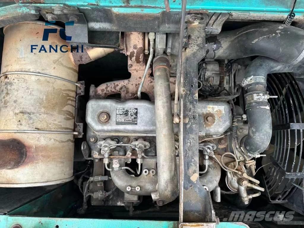 Kobelco SK 135 SR Roomikekskavaatorid