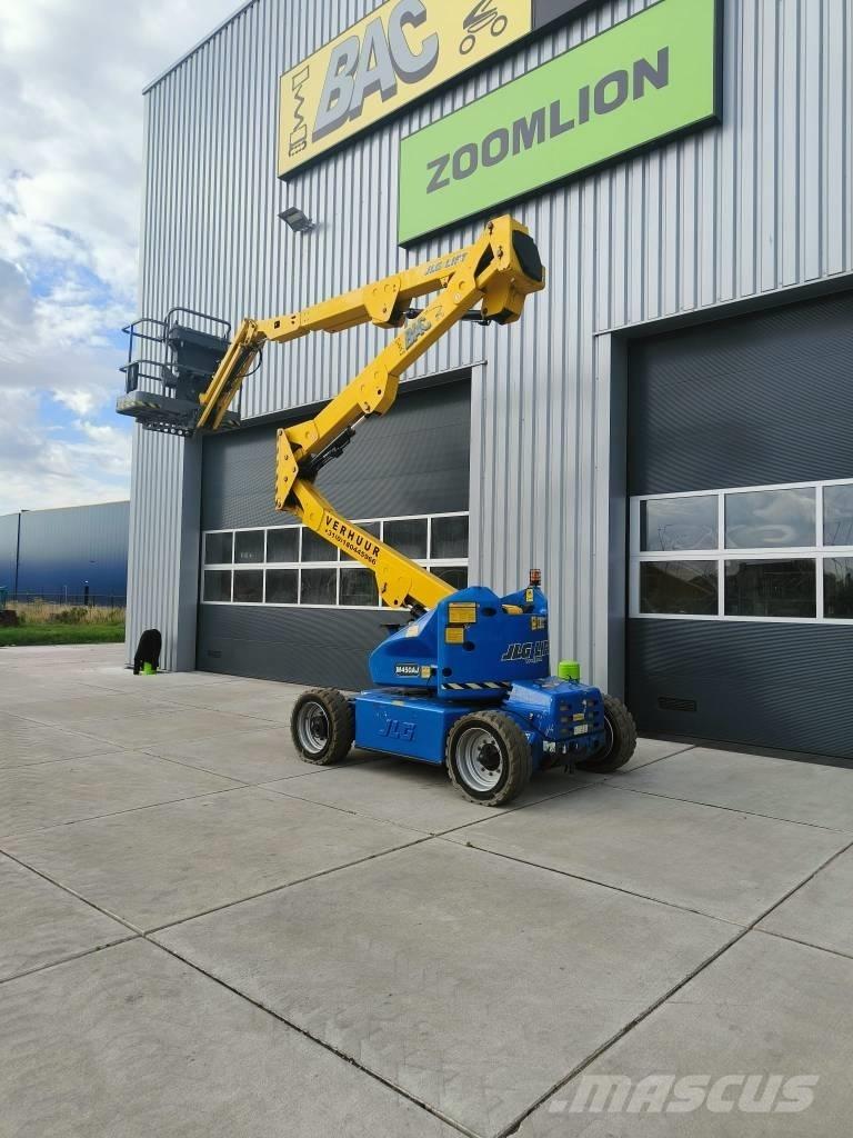 JLG M 450 AJ Iseliikuvad poomtõstukid