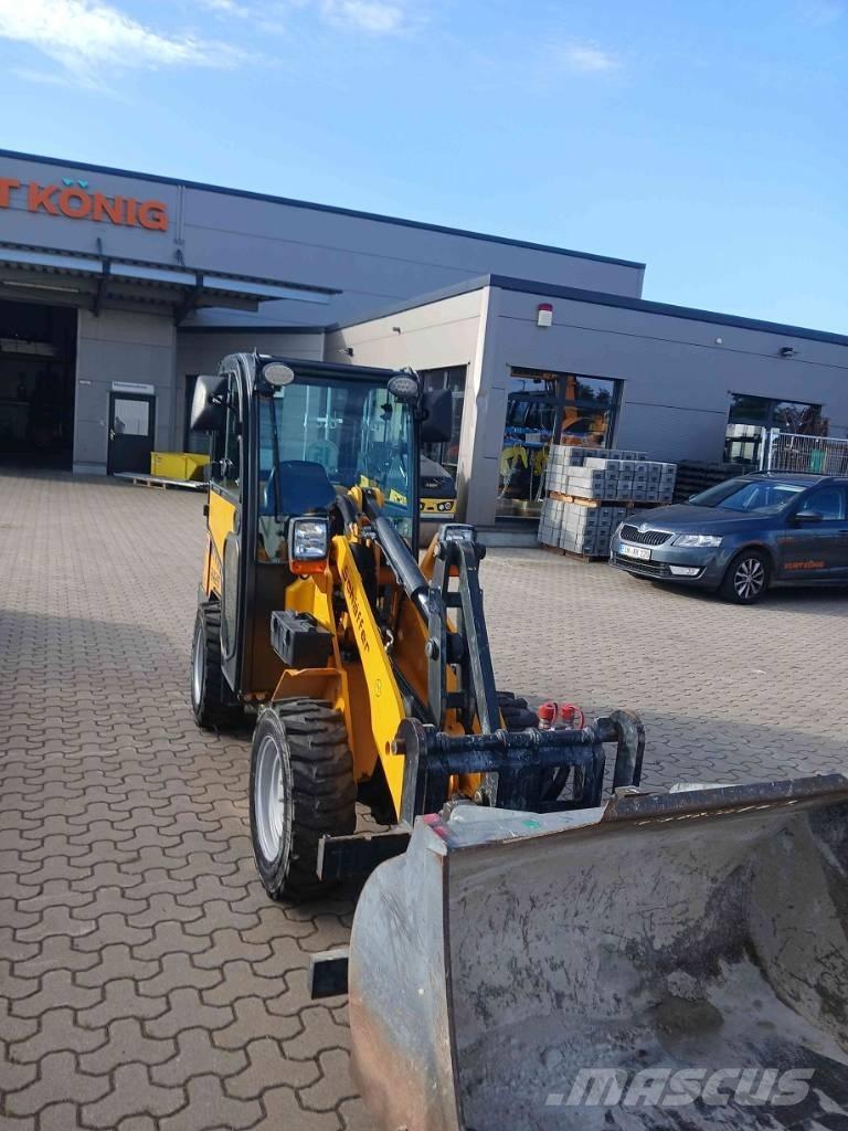 Schäffer 2428 SLT Kompaktlaadurid