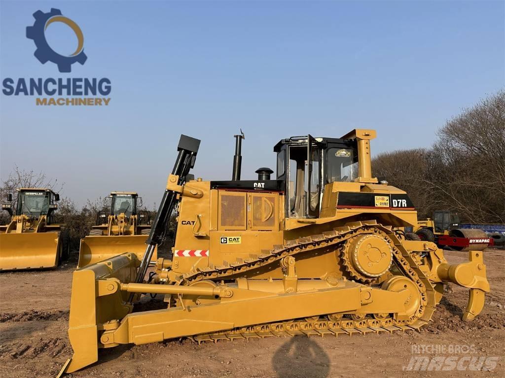 CAT D7R Buldooserid