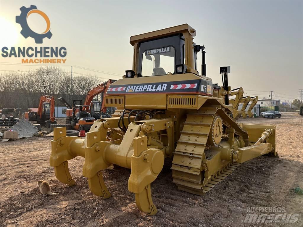 CAT D7R Buldooserid