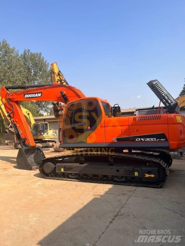 Doosan DX300LC-9C Roomikekskavaatorid