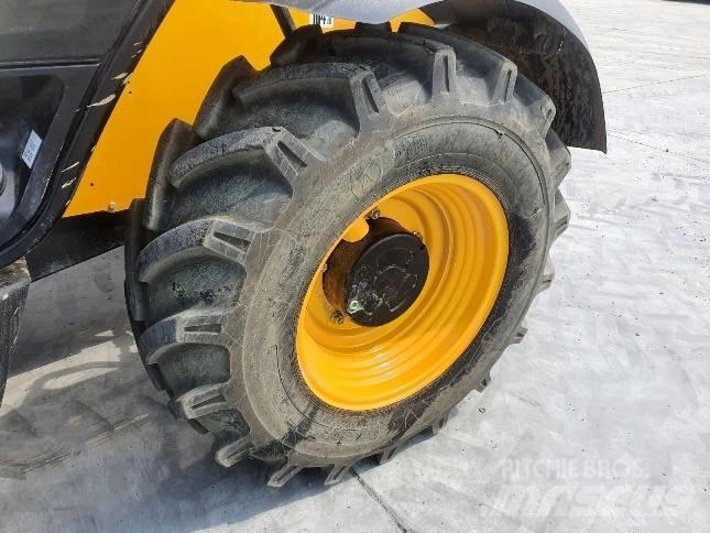 JCB 531-70 - BC24 Teleskooplaadurid