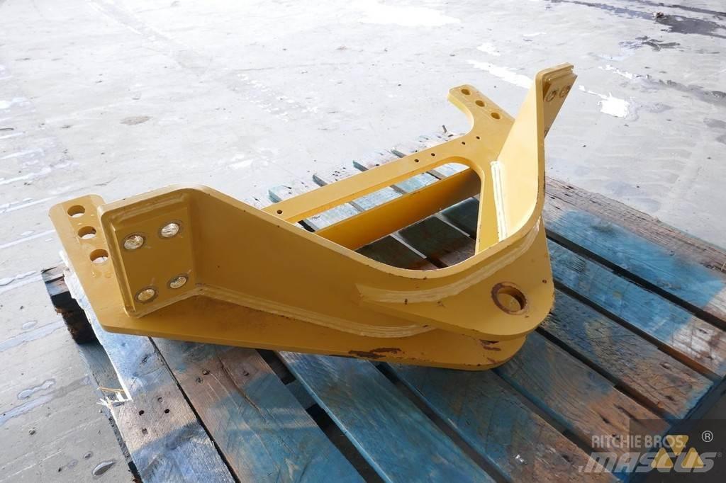 CAT 140M3 Drawbar Muud osad