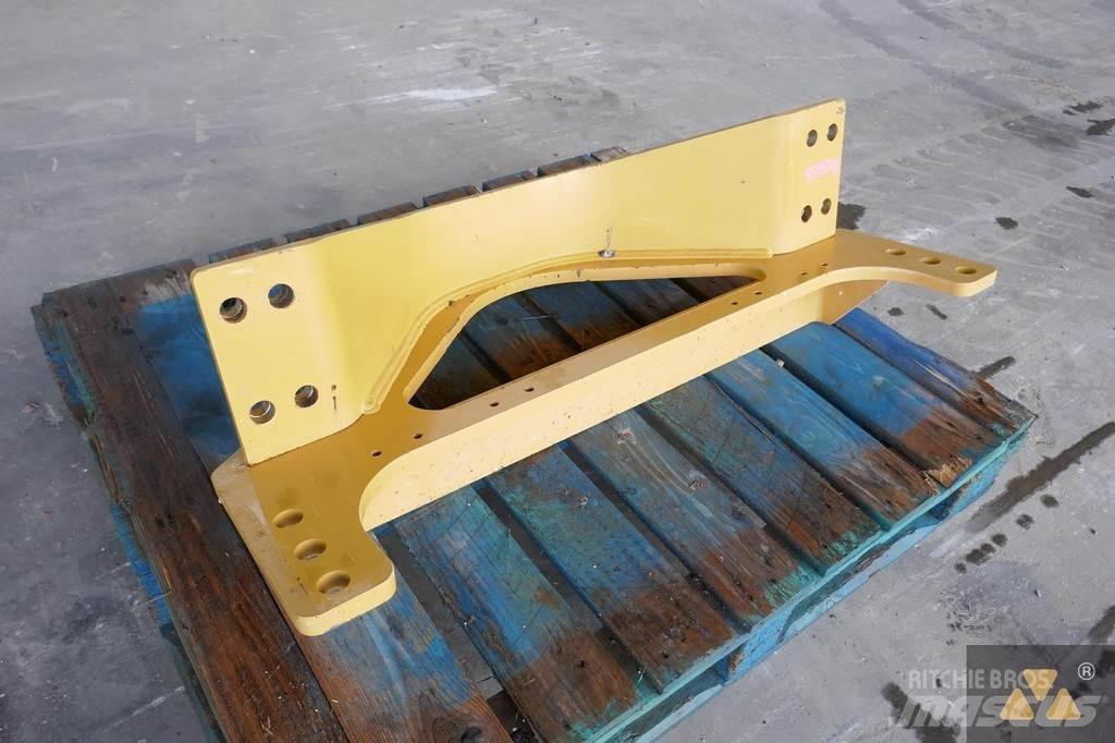 CAT 140M3 Drawbar Muud osad