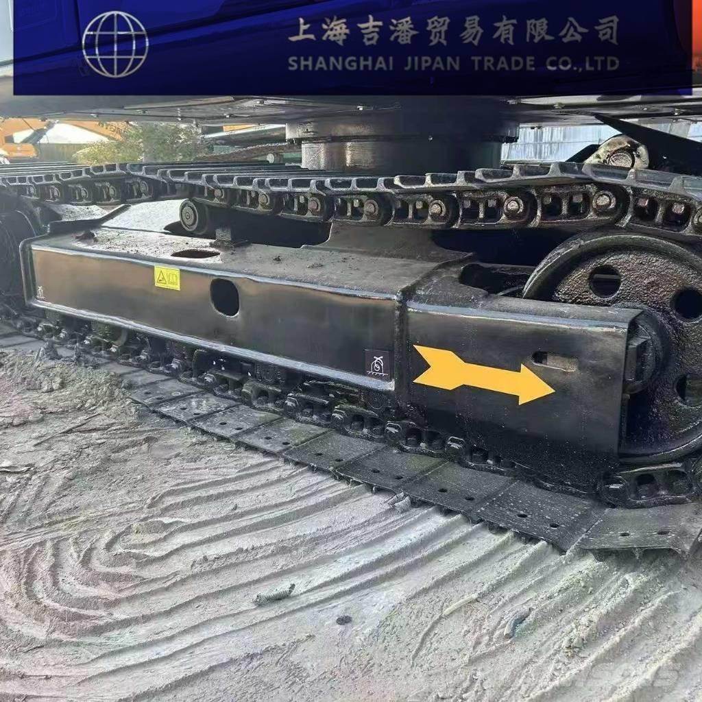 Hitachi ZX 70 Väikeekskavaatorid 7t-12t