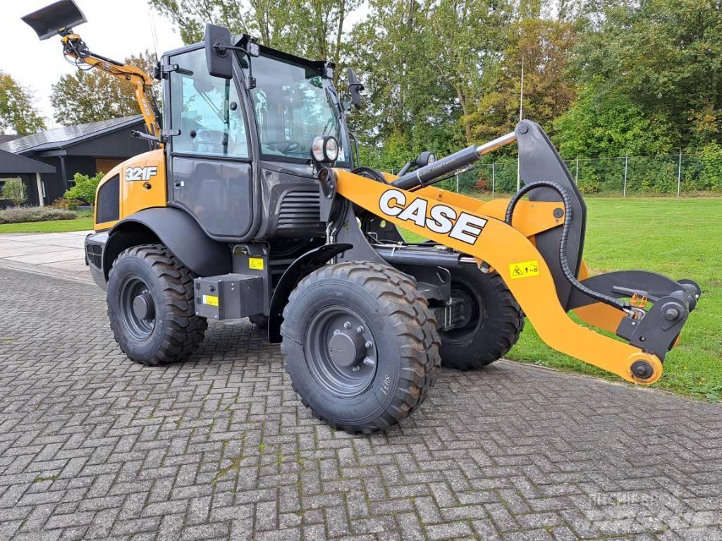 CASE 321F-HS Rataslaadurid