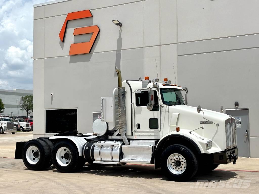 Kenworth T 800 Sadulveokid