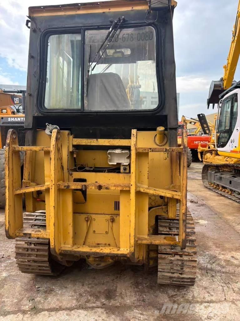 CAT D3C Buldooserid