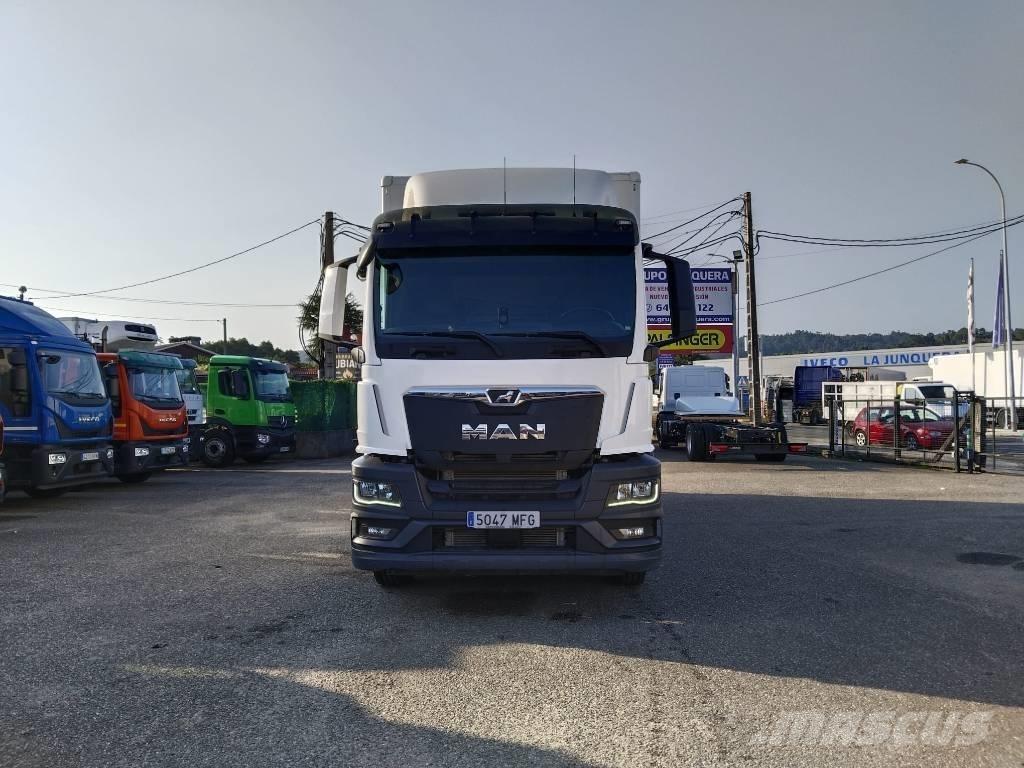 MAN TGS 26.360 Furgoonautod