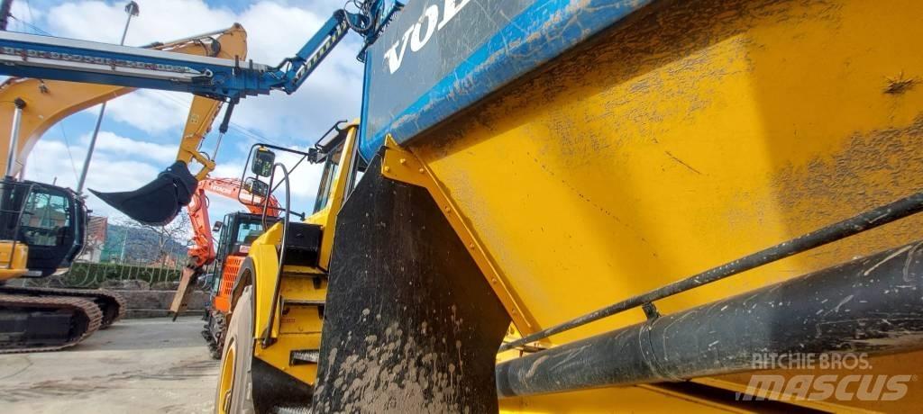 Volvo A 25 F Liigendraamiga pinnaseveokid