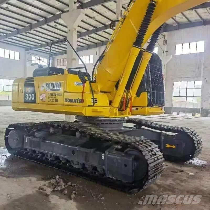 Komatsu PC300-7 Roomikekskavaatorid