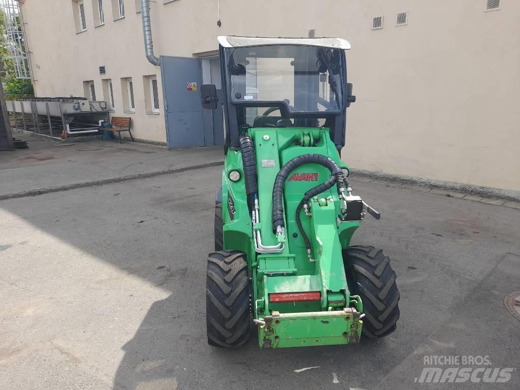 Avant 528 ROPS Muud