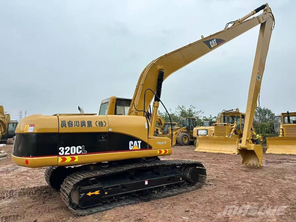 CAT 320 C L Pika noolega ekskavaatorid