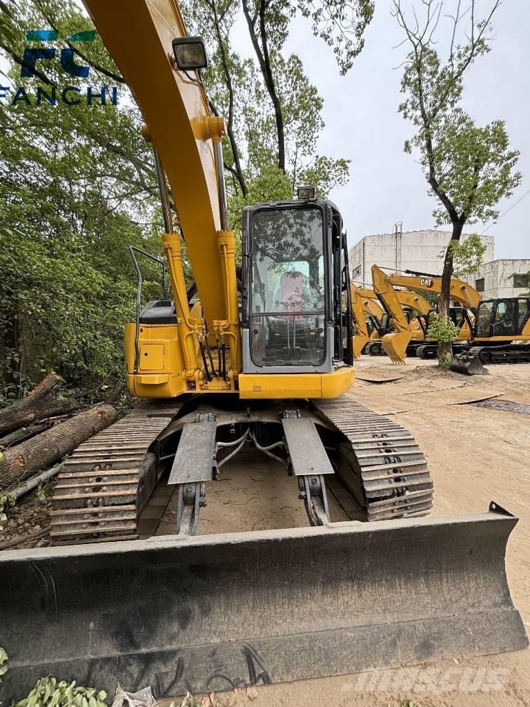 Komatsu PC 128 US Roomikekskavaatorid