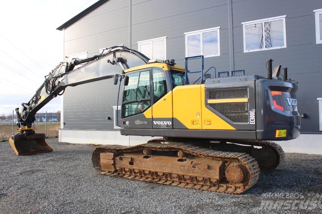 Volvo EC 300 EL Roomikekskavaatorid