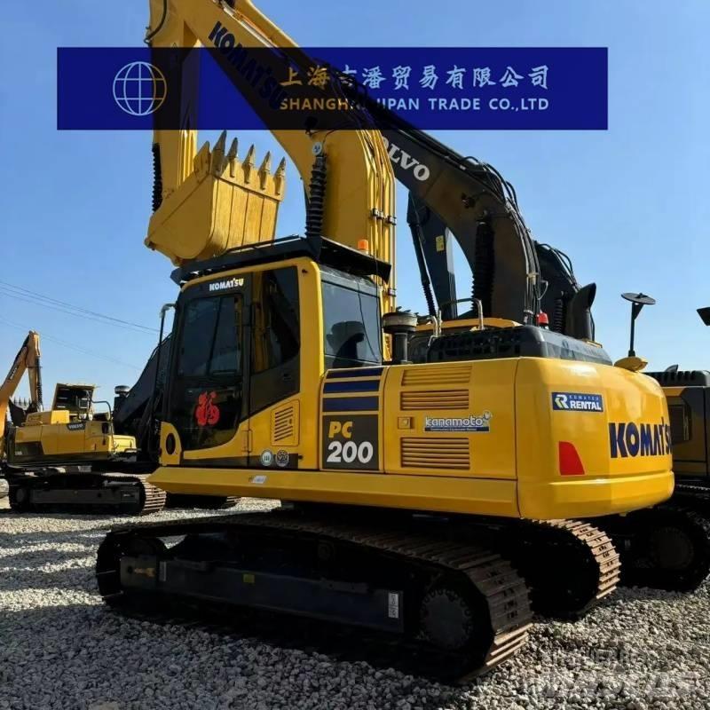 Komatsu PC 200 Roomikekskavaatorid