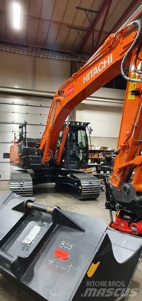 Hitachi ZX 210 LC-7 Roomikekskavaatorid