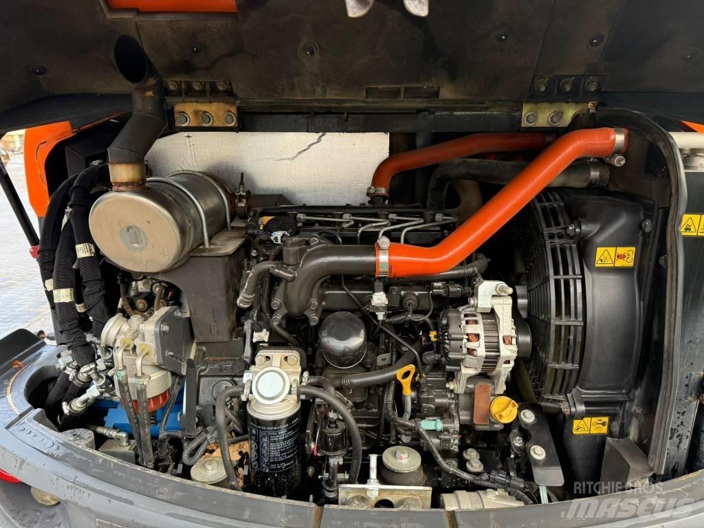 Doosan DX 57 W Ratasekskavaatorid