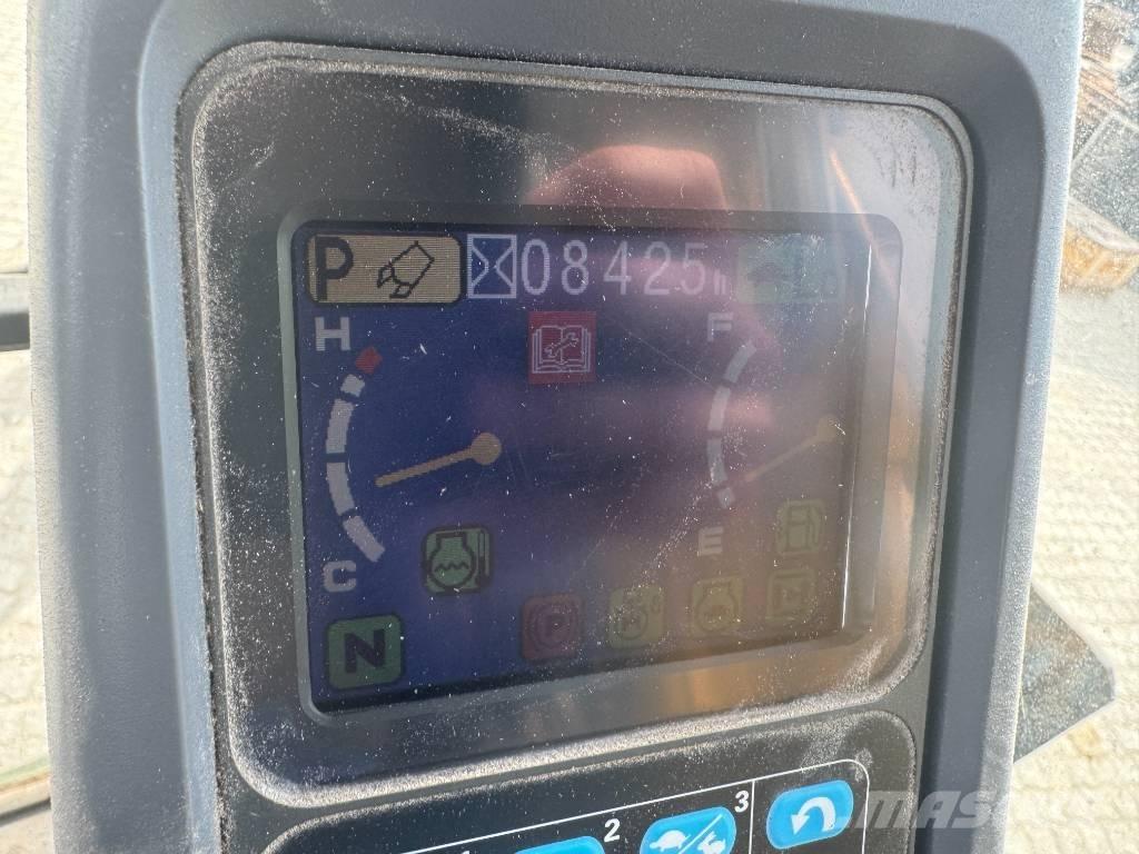 Komatsu PW 200-7 Ratasekskavaatorid