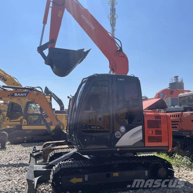 Hitachi ZX 70 Väikeekskavaatorid 7t-12t