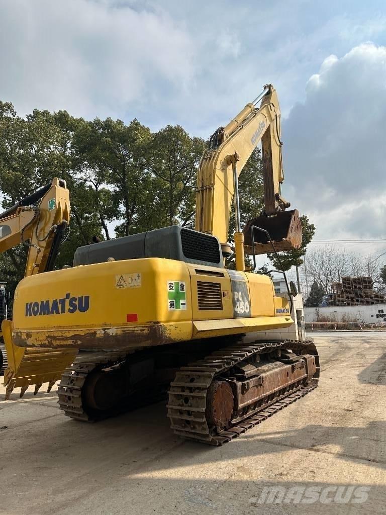 Komatsu PC 450-8 Roomikekskavaatorid