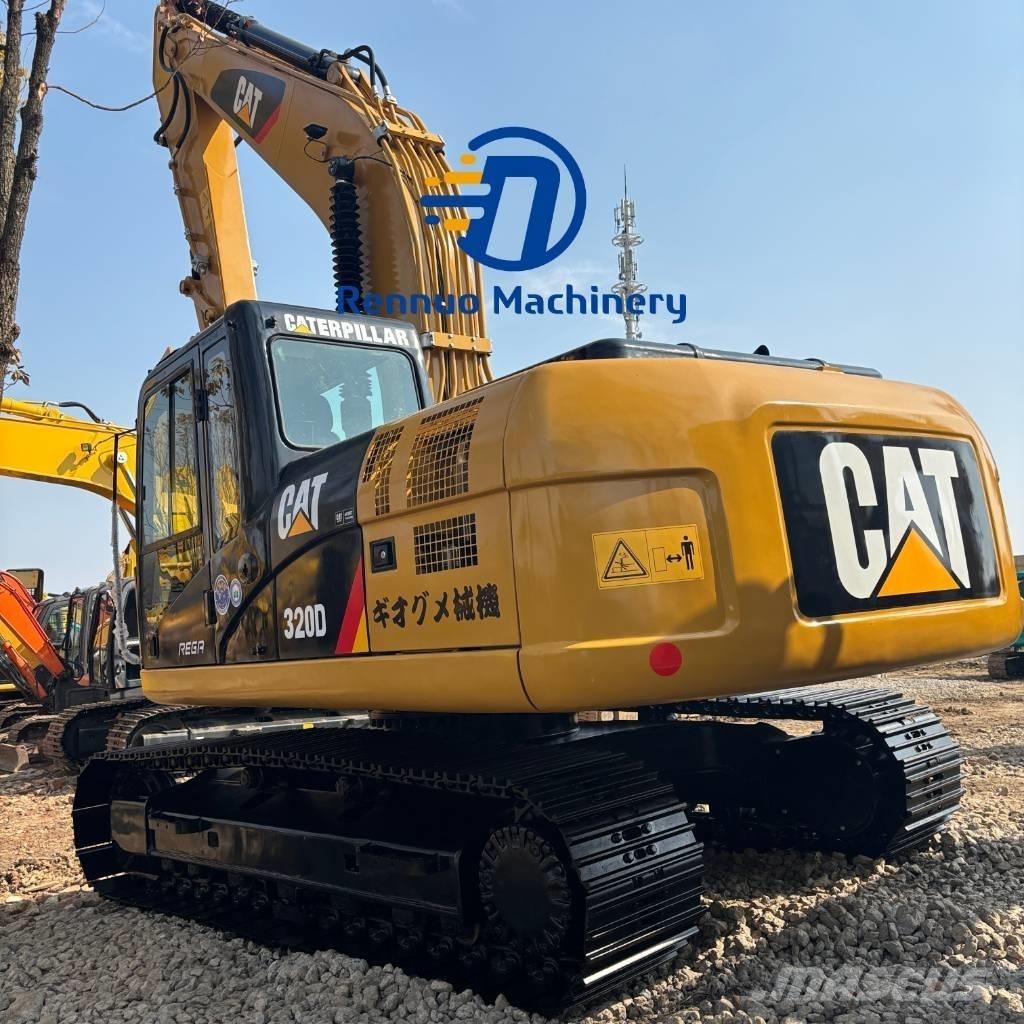 CAT 320D Roomikekskavaatorid