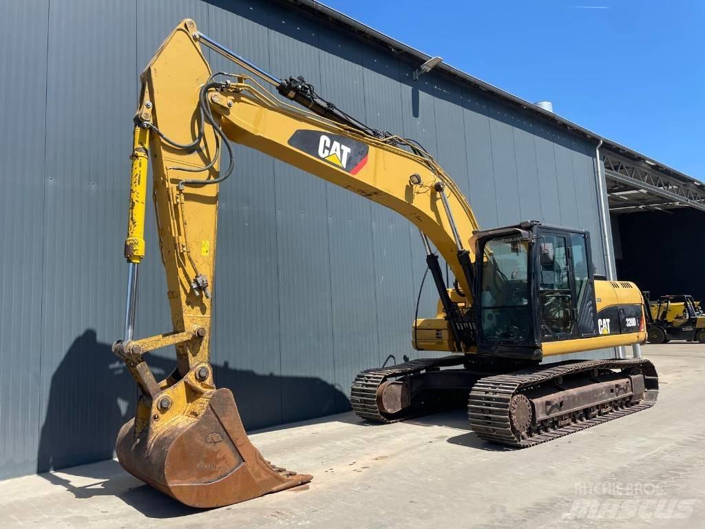 CAT 320D L Roomikekskavaatorid