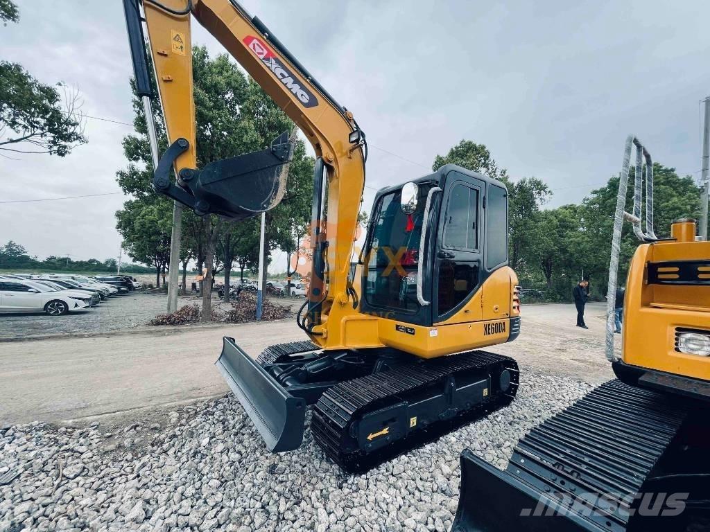 XCMG XE60DA Roomikekskavaatorid