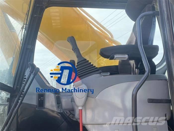 Komatsu 350-8 Roomikekskavaatorid