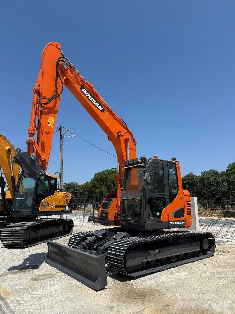  Dossan DX140LCR Roomikekskavaatorid