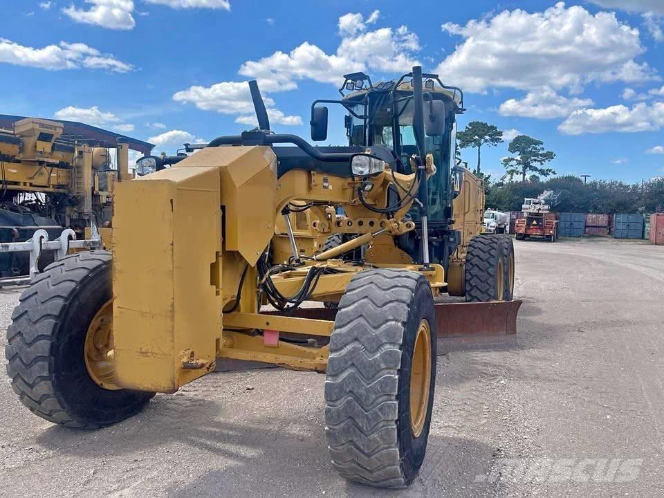 CAT 140 M 2 Greiderid