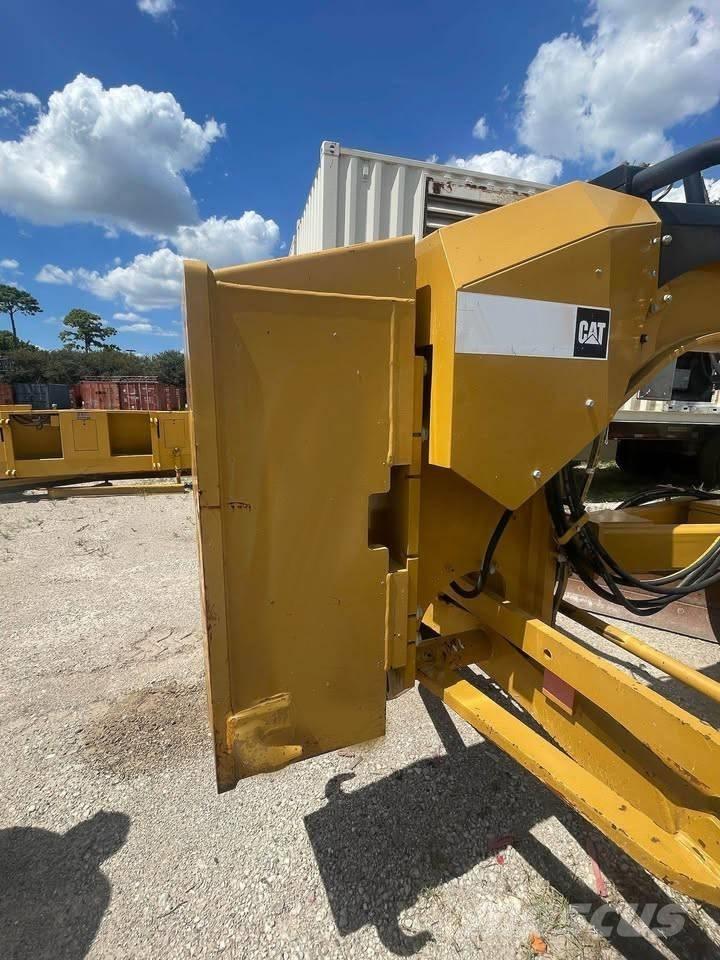 CAT 140 M 2 Greiderid