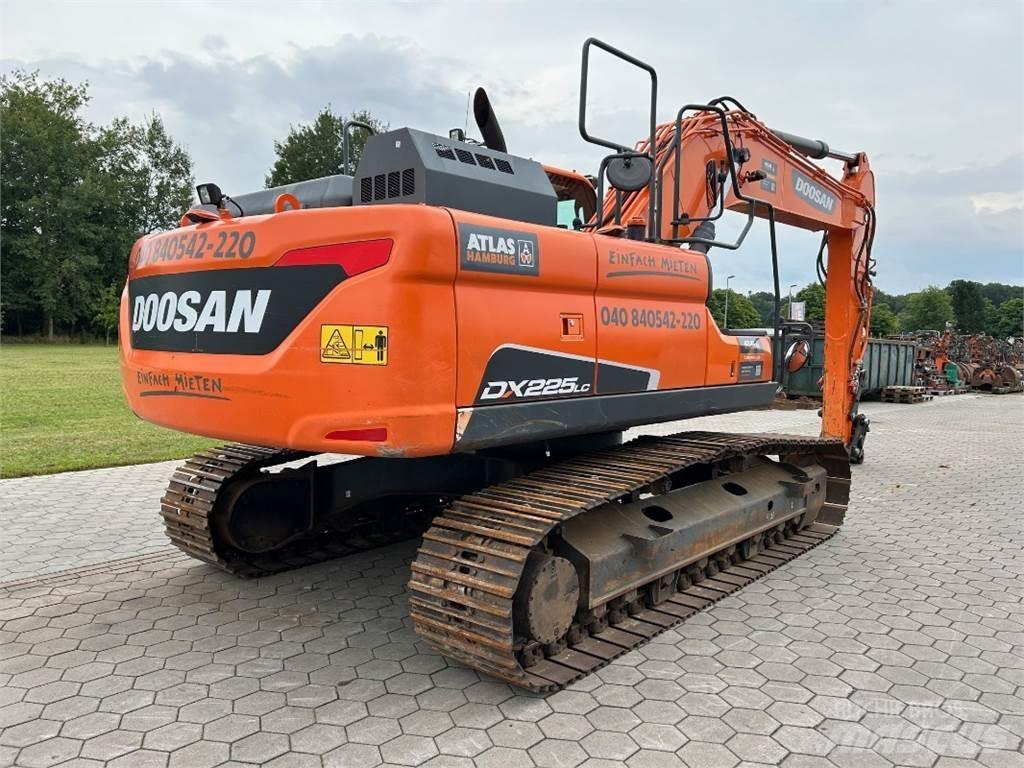 Doosan DX225LC-5 Roomikekskavaatorid